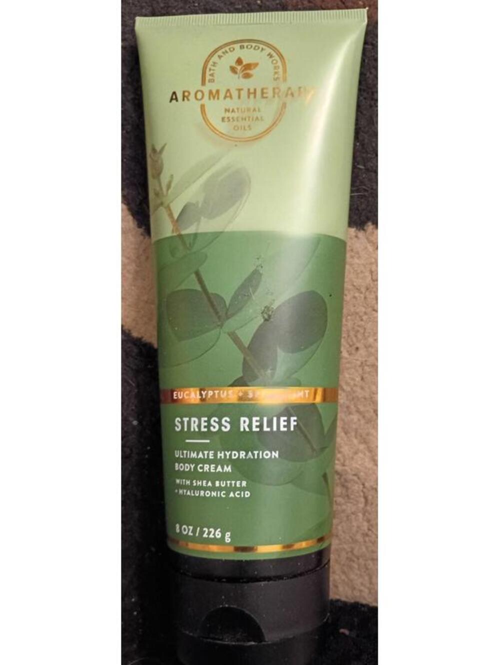 Bath & Body Works Aromatherapy Stress Relief Body Cream Eucalyptus Spearmint 8oz